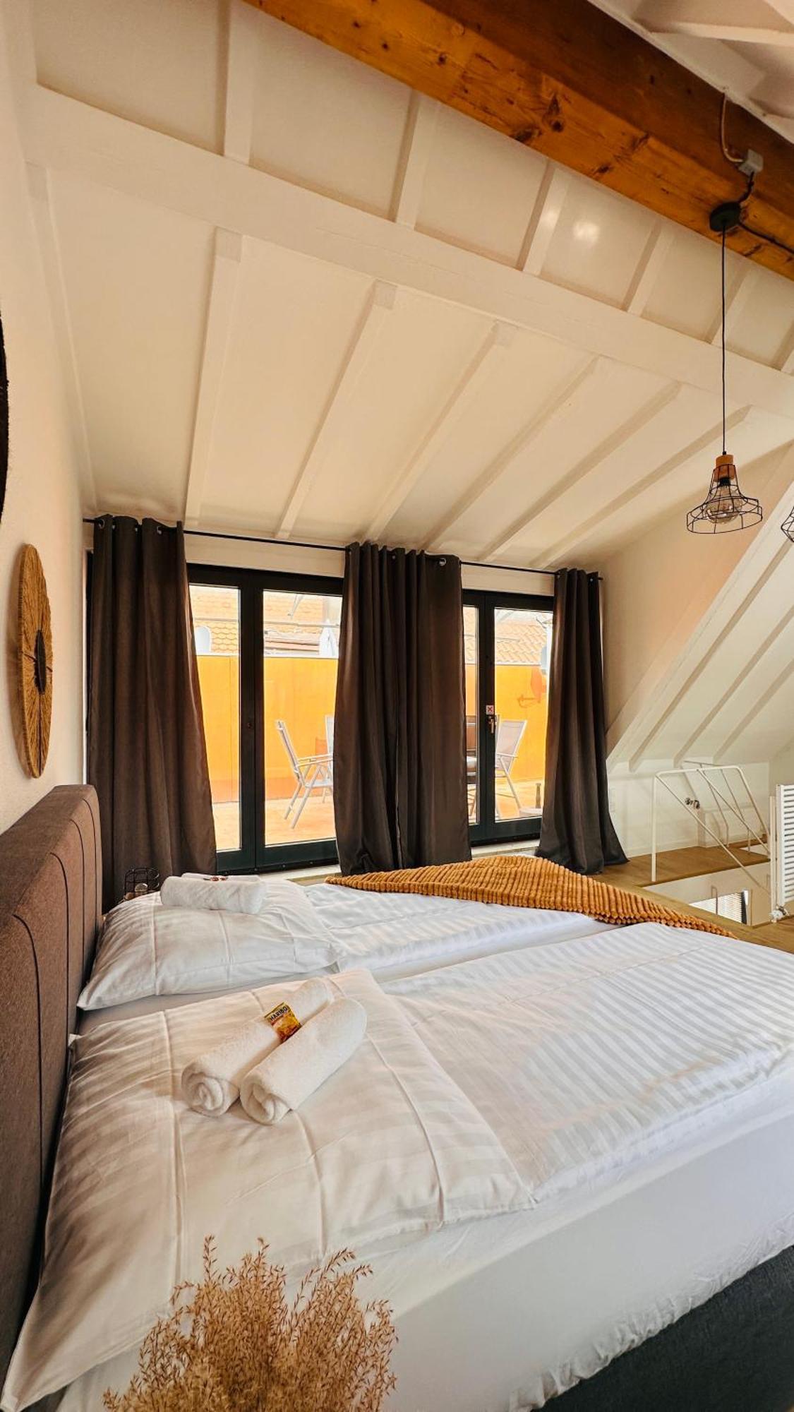 Amao-Green I 90Qm I Penthouse Maisonette Mit Rooftop I City Center I King-Size Betten Лар Екстер'єр фото